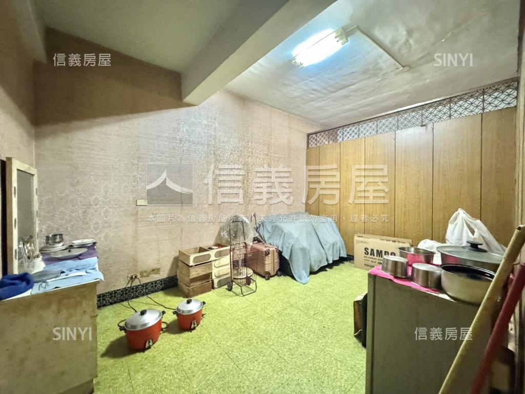 輕軌科工館站旁騎樓美透天房屋室內格局與周邊環境