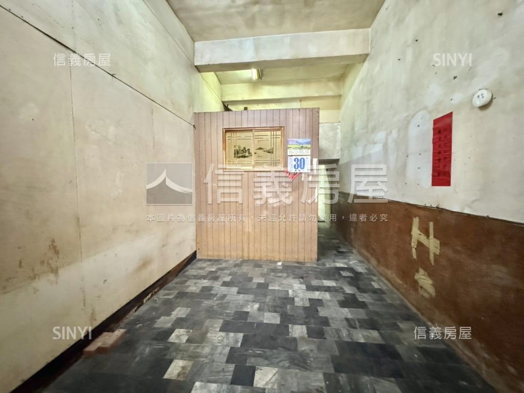 輕軌科工館站旁騎樓美透天房屋室內格局與周邊環境