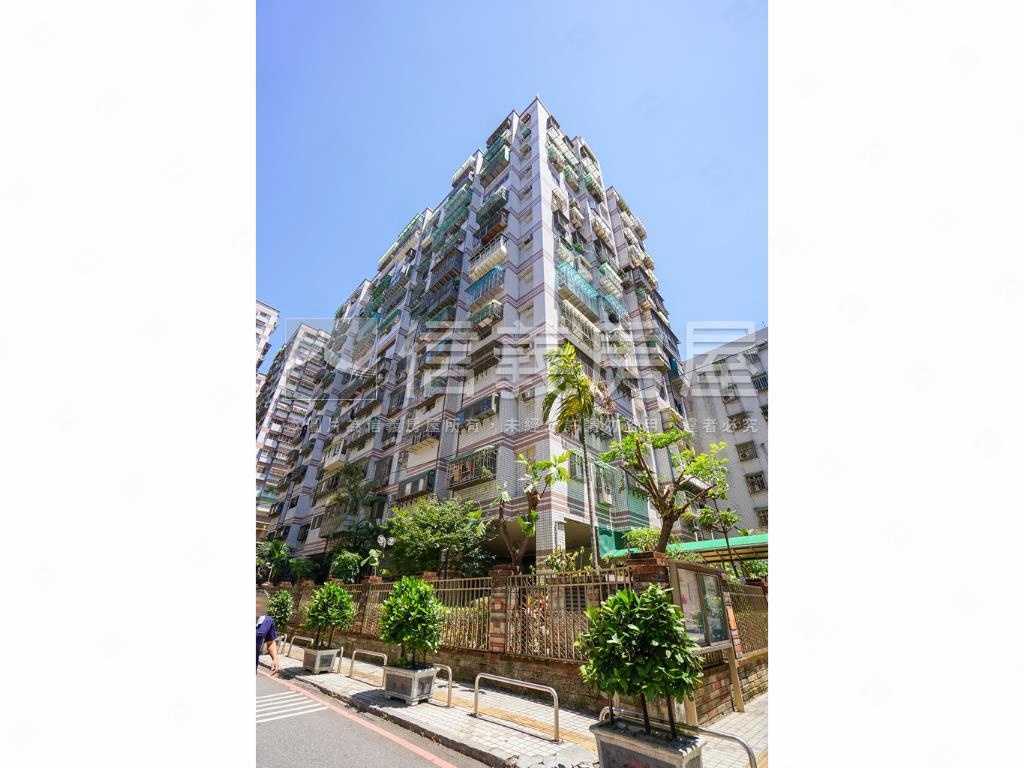 浪漫滿屋２＋１美屋房屋室內格局與周邊環境