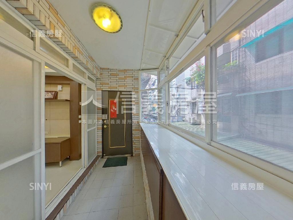 海山捷美妝二樓房屋室內格局與周邊環境