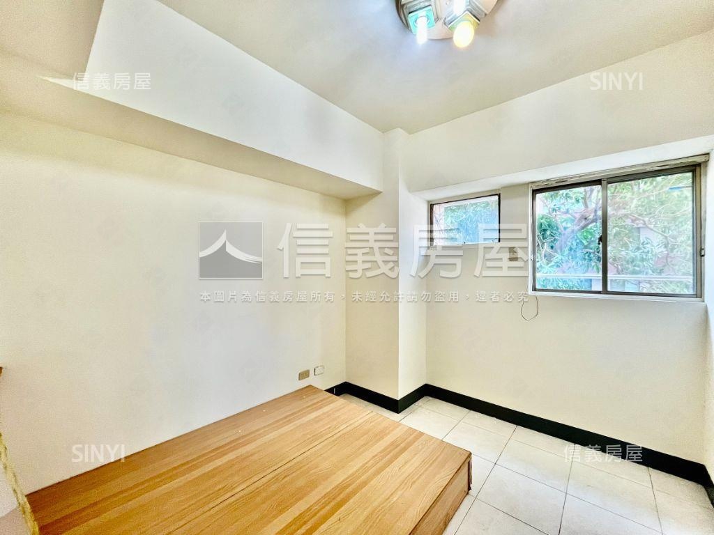 左營近捷運大三房房屋室內格局與周邊環境