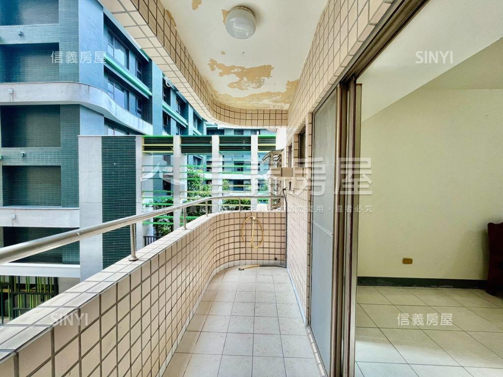 左營近捷運大三房房屋室內格局與周邊環境