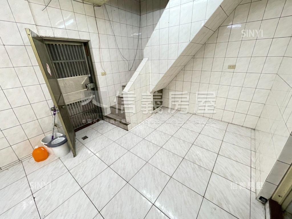 萬華雙園稀有透天厝房屋室內格局與周邊環境
