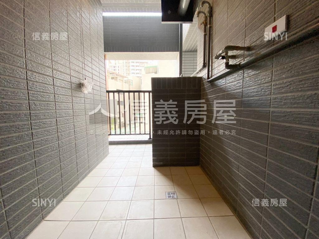 璞樹謙里三房平車房屋室內格局與周邊環境