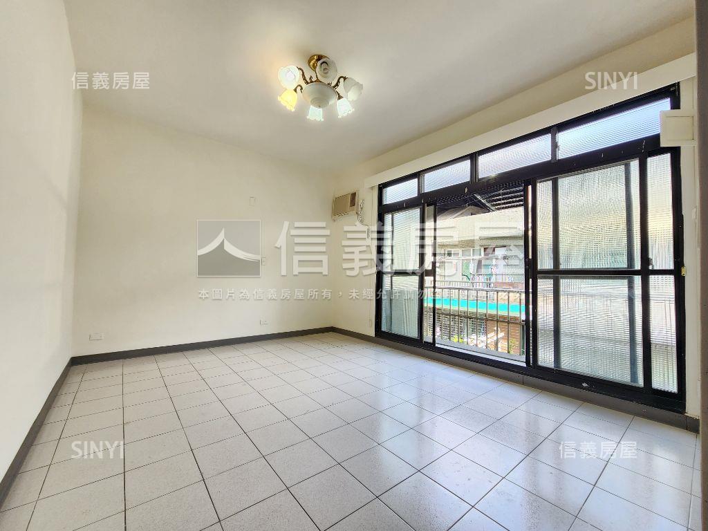 中和精華商圈頂樓加蓋房屋室內格局與周邊環境