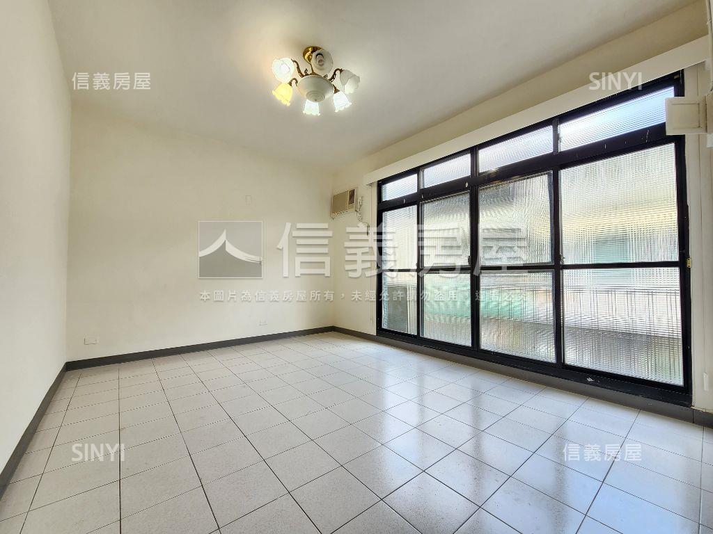 中和精華商圈頂樓加蓋房屋室內格局與周邊環境