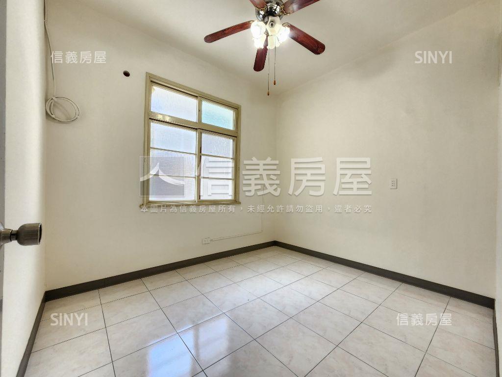 中和精華商圈頂樓加蓋房屋室內格局與周邊環境