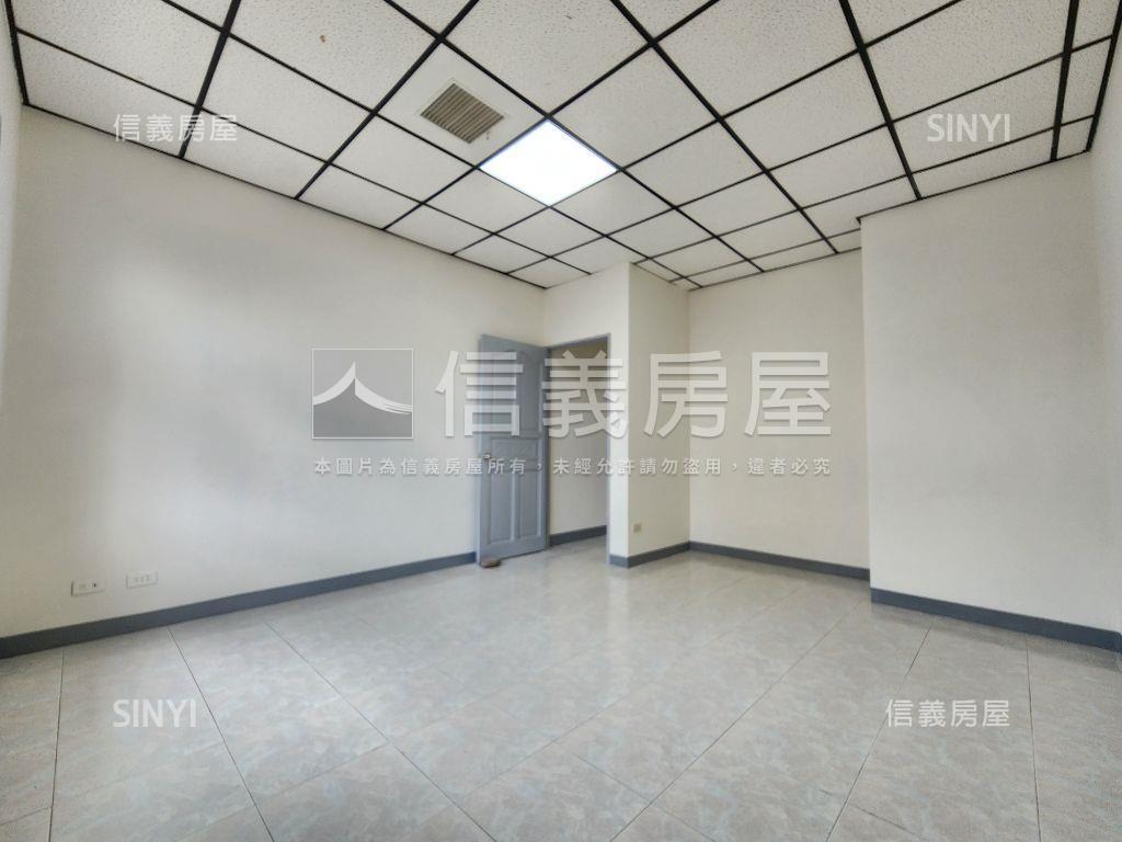中和精華商圈頂樓加蓋房屋室內格局與周邊環境