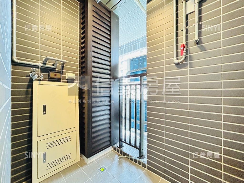 優質裝潢輕鬆住新２房車位房屋室內格局與周邊環境