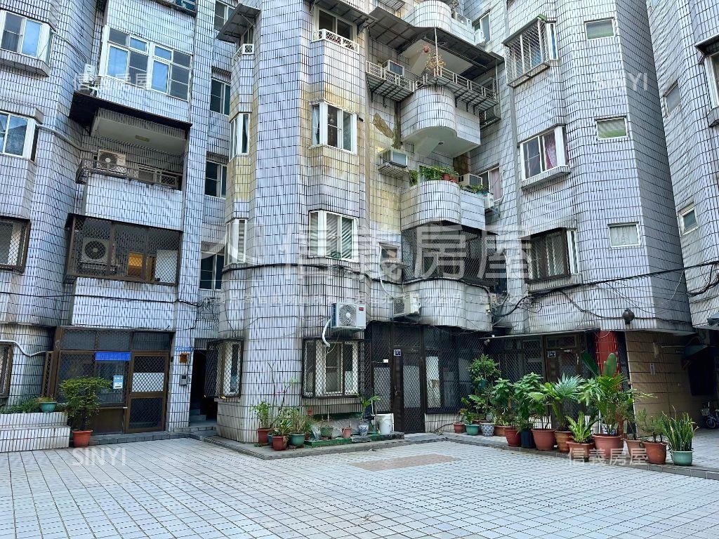 近逢甲商圈四房房屋室內格局與周邊環境