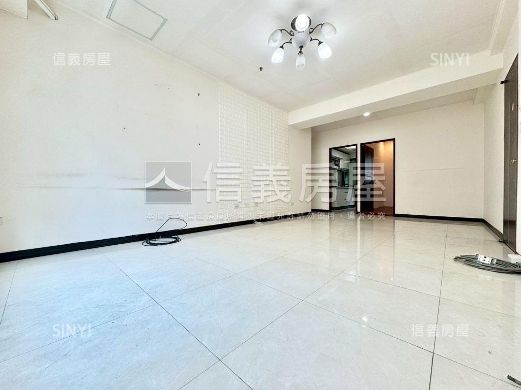 專任興大觀次頂樓三房平車房屋室內格局與周邊環境