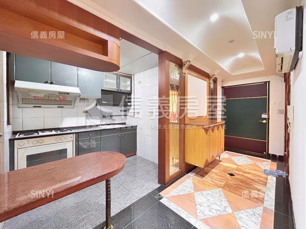 富綠旺。歐式古典美屋房屋室內格局與周邊環境