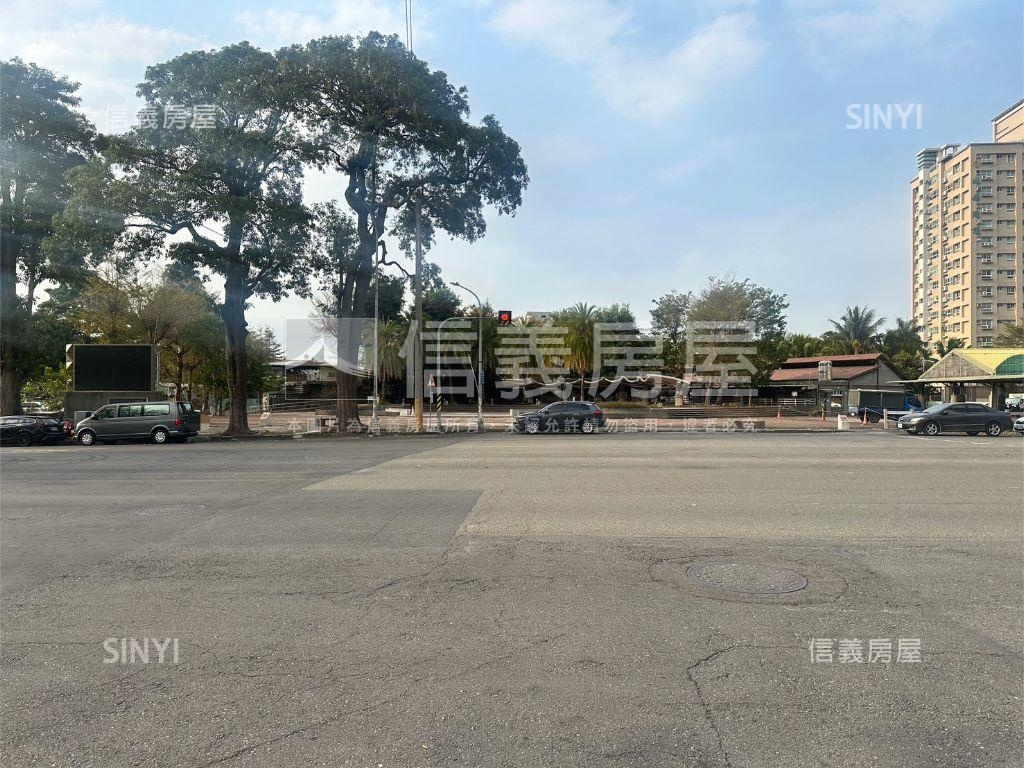 楠梓小資採光宅房屋室內格局與周邊環境