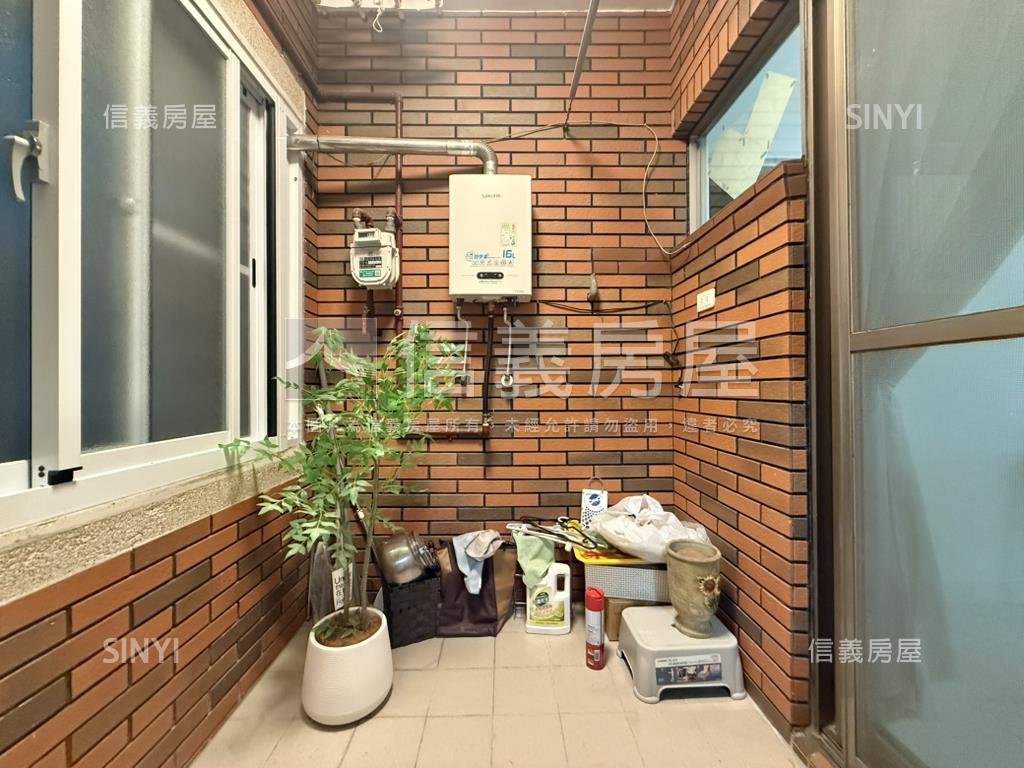 日光｜綠景庭園三房平車房屋室內格局與周邊環境