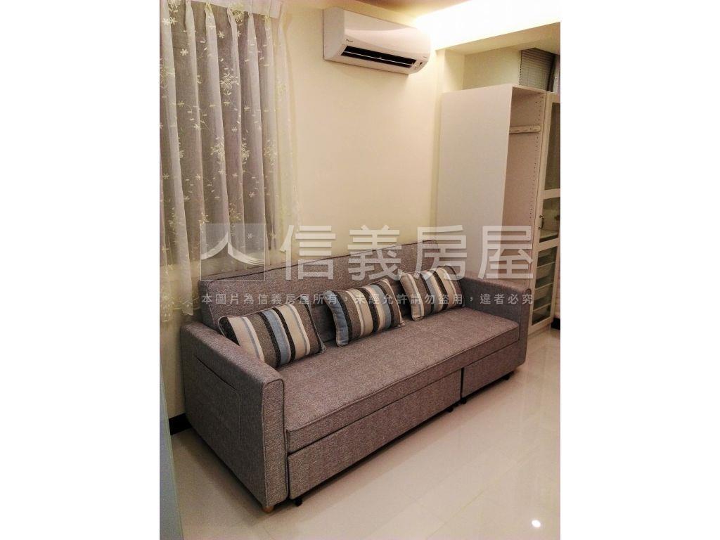 新埔捷運美裝二樓房屋室內格局與周邊環境