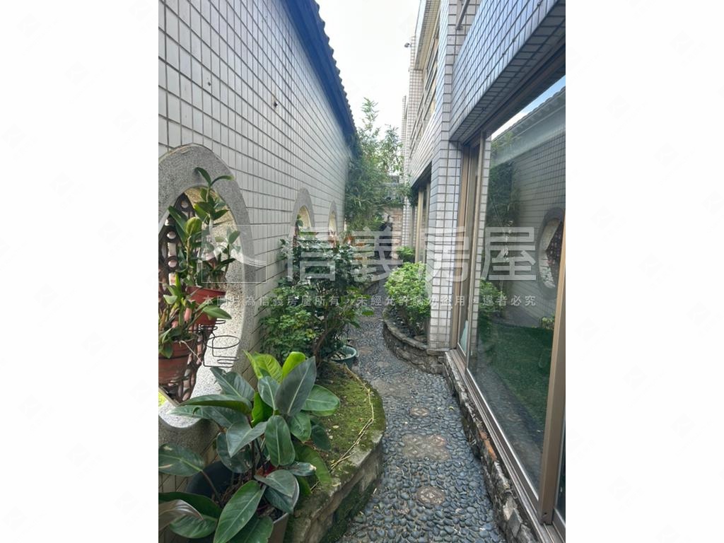 五股工業區電梯整棟廠辦房屋室內格局與周邊環境