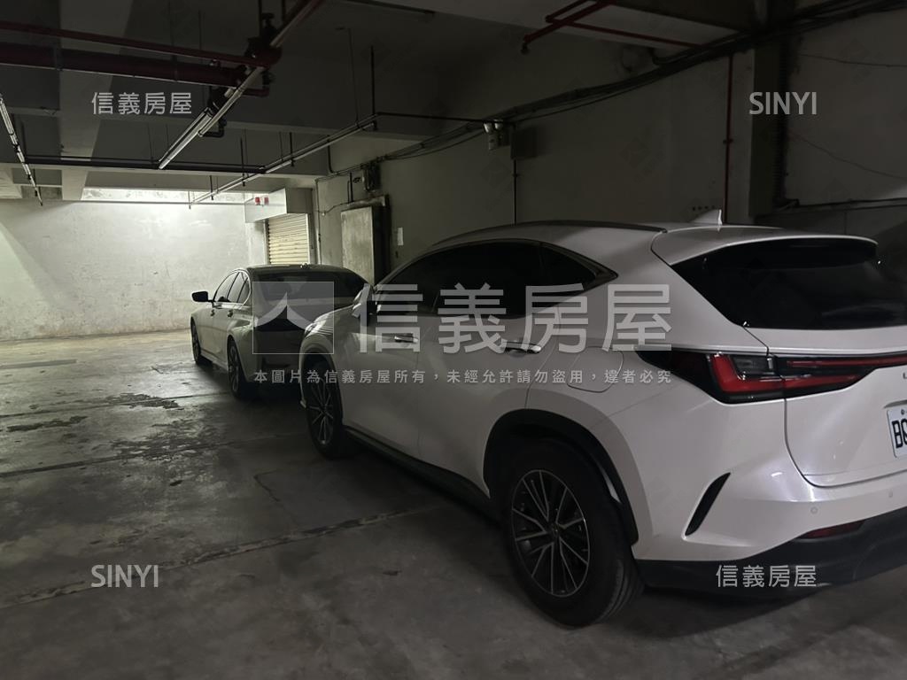 五股工業區電梯整棟廠辦房屋室內格局與周邊環境