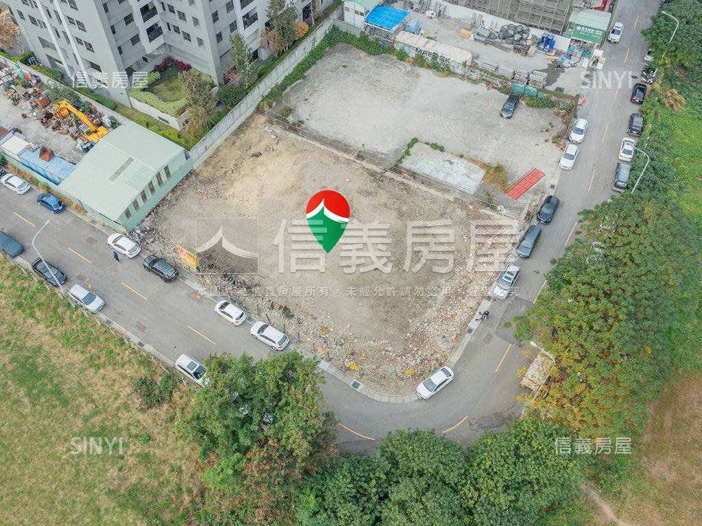 近高鐵雙面臨路商１角地房屋室內格局與周邊環境