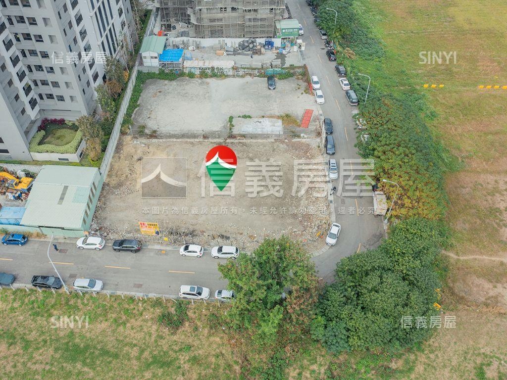 近高鐵雙面臨路商１角地房屋室內格局與周邊環境