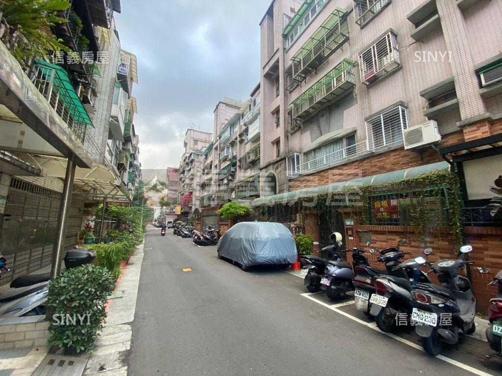 捷運藍線低總價店面房屋室內格局與周邊環境