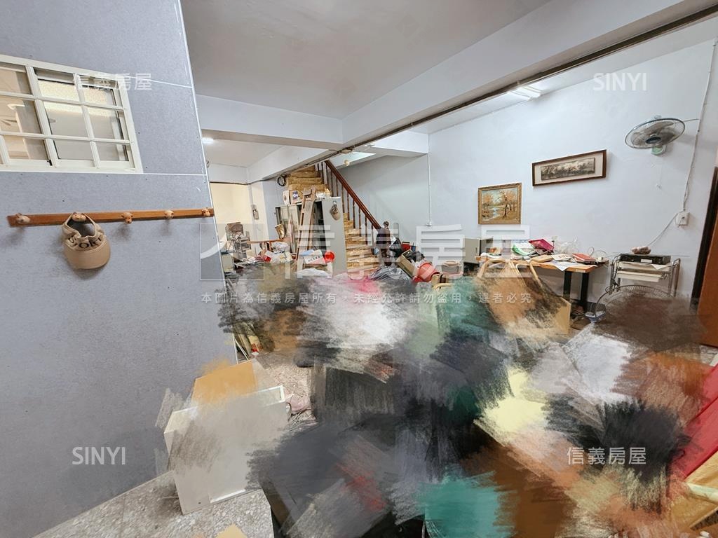 太平近中山路熱鬧金樓店房屋室內格局與周邊環境