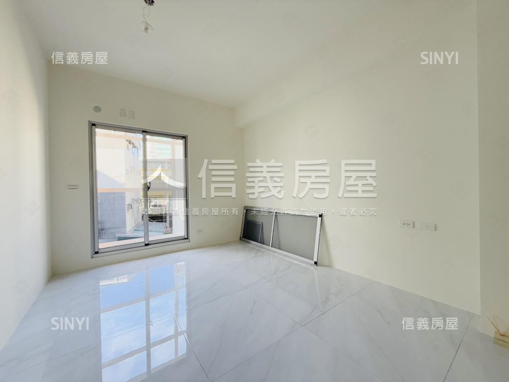 東區光華新三房平車Ａ房屋室內格局與周邊環境