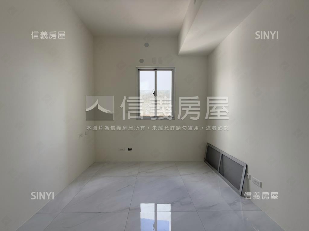 東區光華新三房平車Ａ房屋室內格局與周邊環境