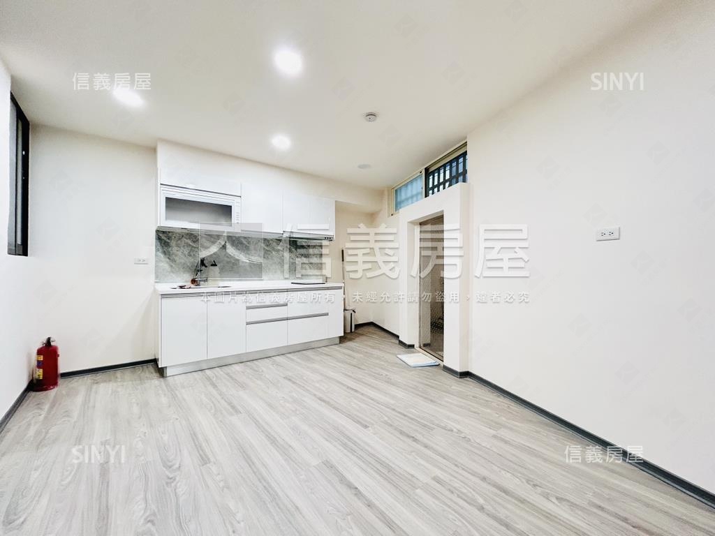 捷運雙語國小裝潢１樓房屋室內格局與周邊環境