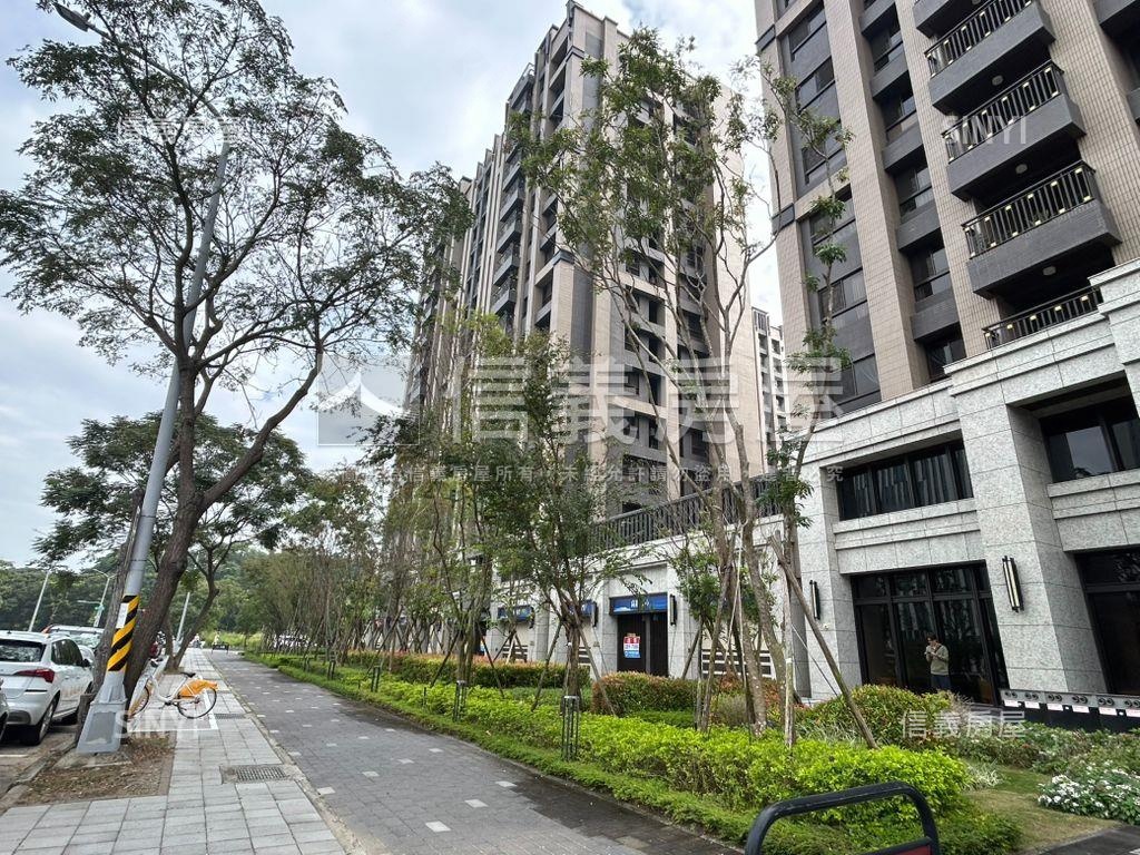 佳展大展高樓視野四房喔房屋室內格局與周邊環境