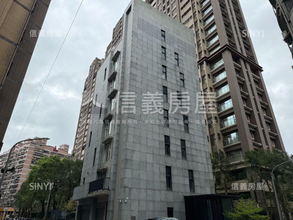 １２．６２坪精美套房房屋室內格局與周邊環境