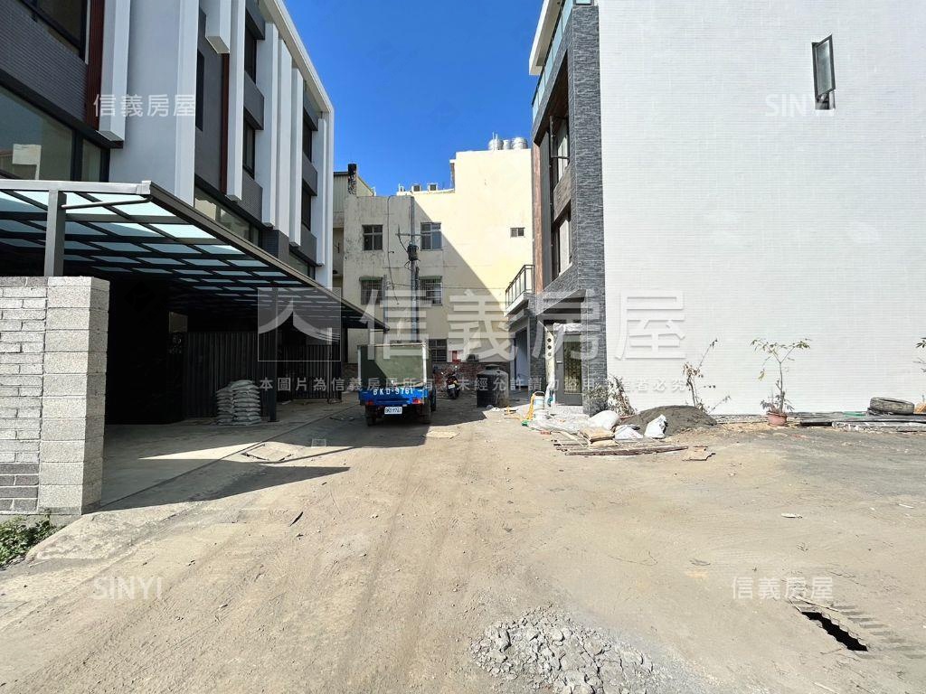 近彰化市稀有方正美地房屋室內格局與周邊環境