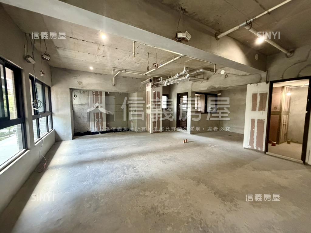 ｛帝景５｝毛胚屋自由規劃房屋室內格局與周邊環境
