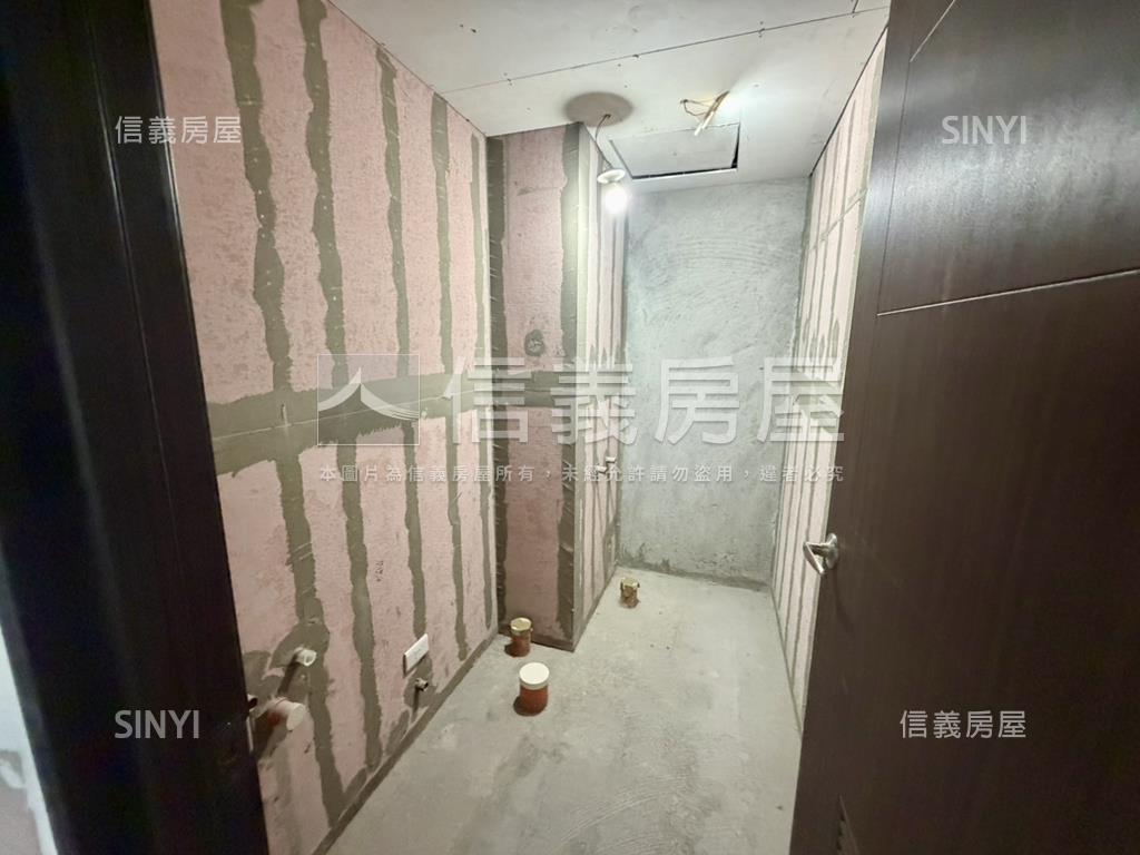 ｛帝景５｝毛胚屋自由規劃房屋室內格局與周邊環境