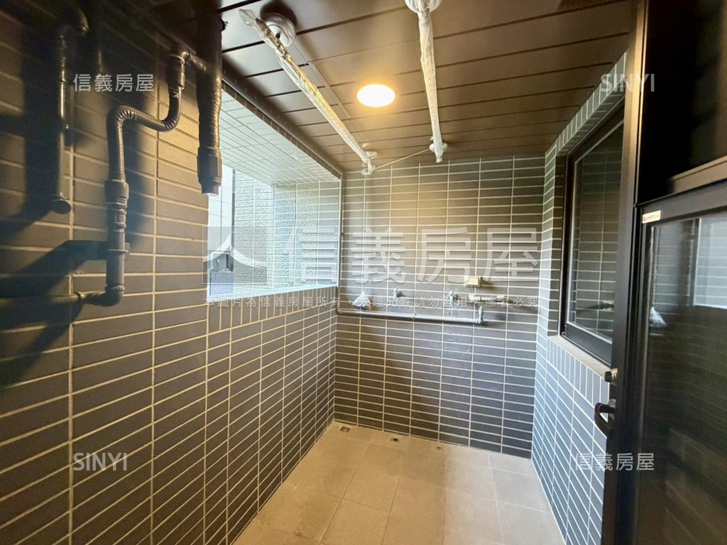 ｛帝景５｝毛胚屋自由規劃房屋室內格局與周邊環境