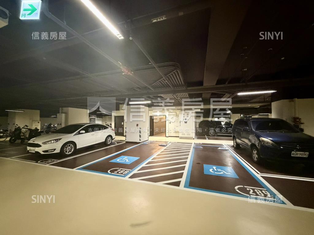 ｛帝景５｝毛胚屋自由規劃房屋室內格局與周邊環境