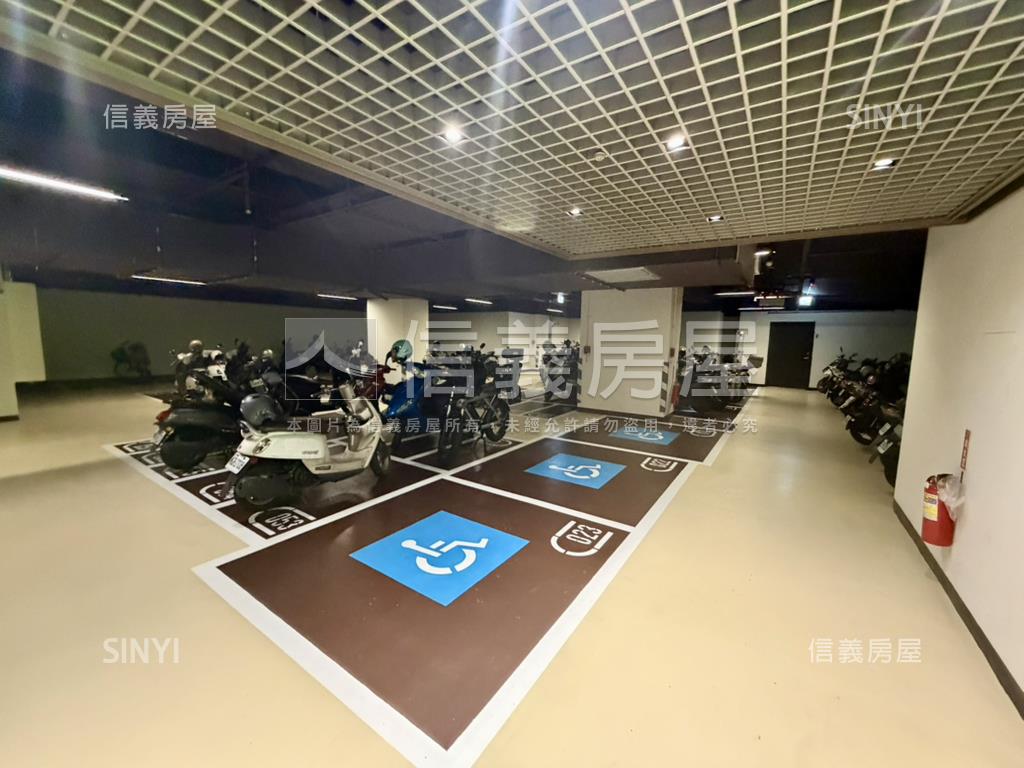 ｛帝景５｝毛胚屋自由規劃房屋室內格局與周邊環境