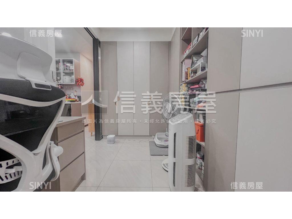 白天鵝稀有裝潢美三房平車房屋室內格局與周邊環境
