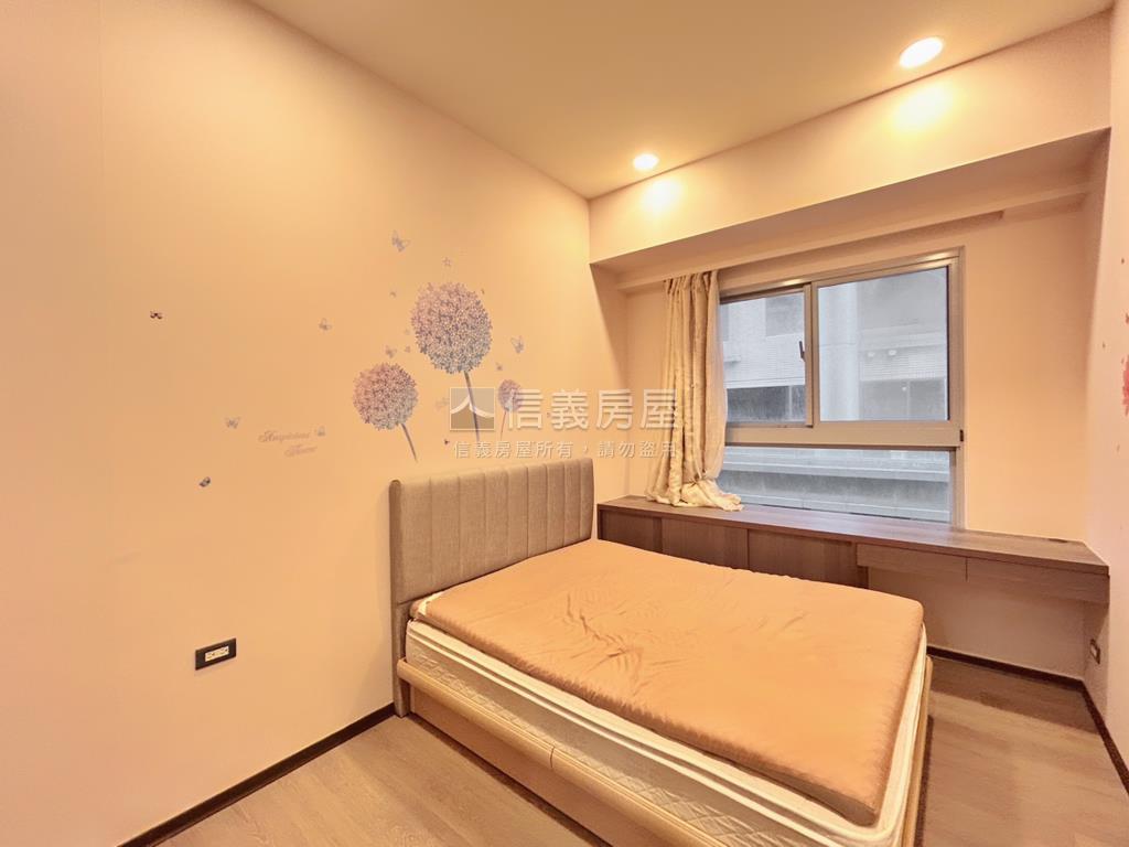 邊間麗寶微風三房車位房屋室內格局與周邊環境