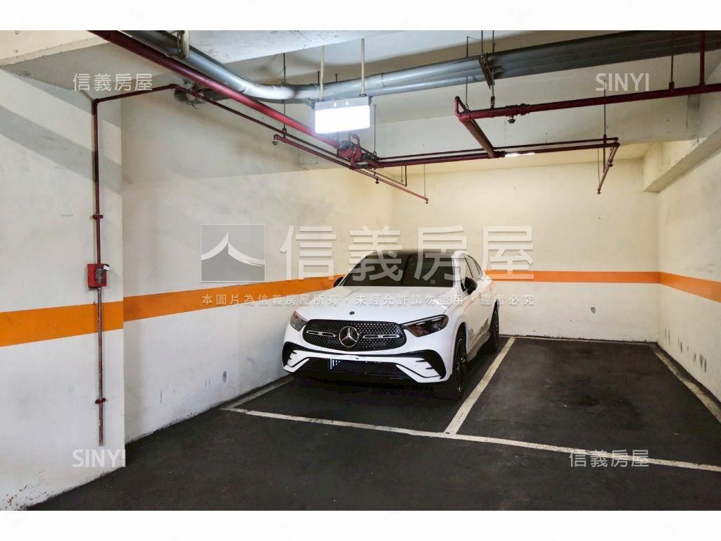 文心豐樂精緻裝潢平面車位房屋室內格局與周邊環境