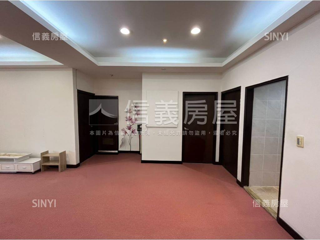 南京捷運附近電梯三房房屋室內格局與周邊環境