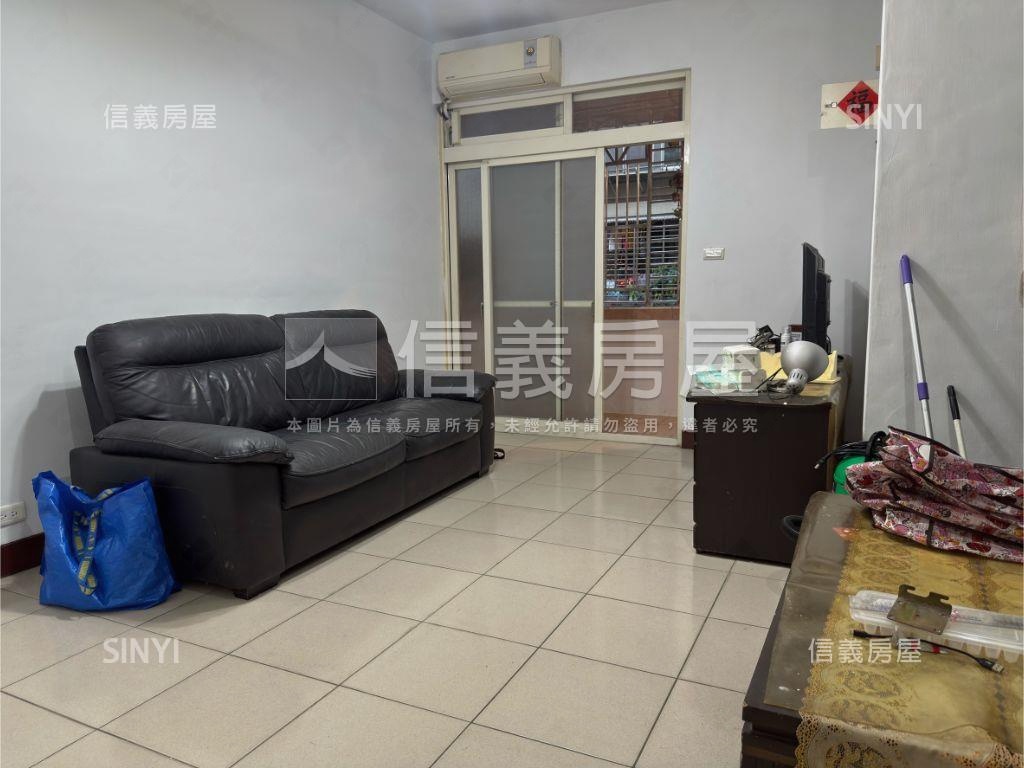 近環球方正黃金三樓房屋室內格局與周邊環境