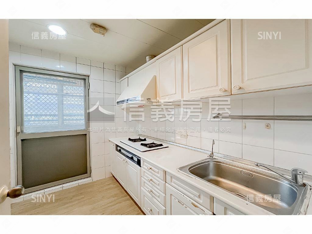 摩登歐洲採光大三房房屋室內格局與周邊環境