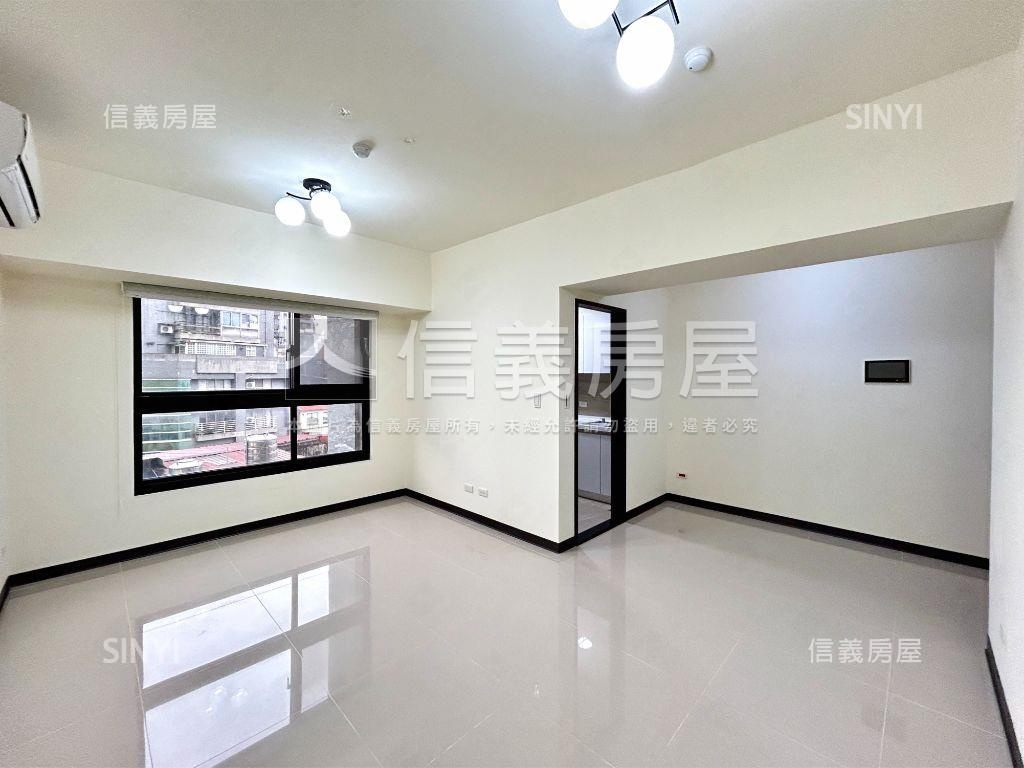 榮耀西門經典八樓房屋室內格局與周邊環境