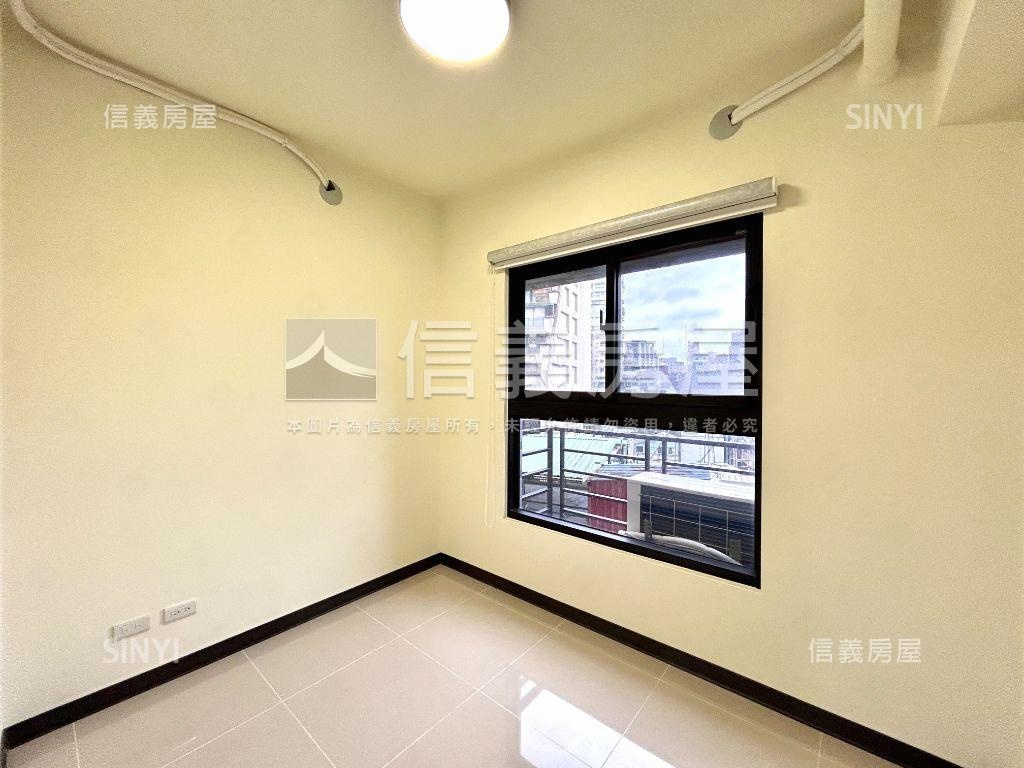 榮耀西門經典八樓房屋室內格局與周邊環境