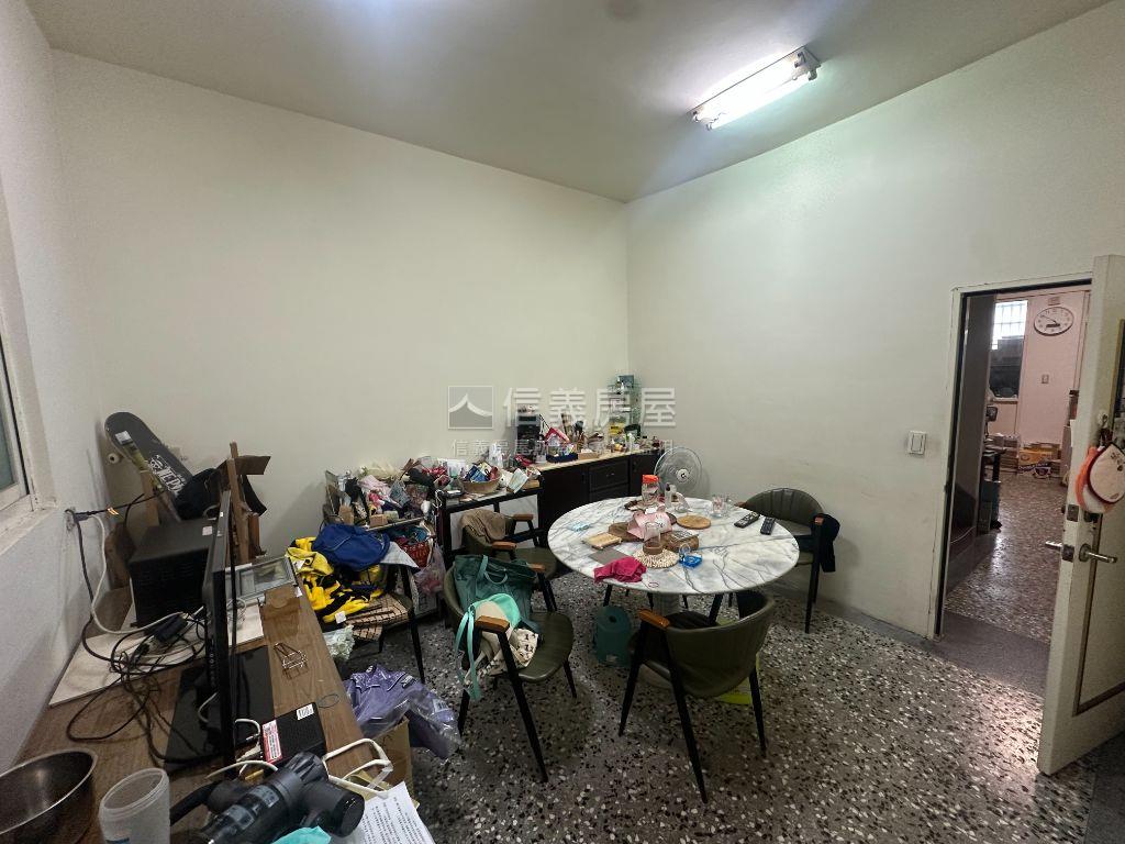 近裕隆城稀有透天房屋室內格局與周邊環境