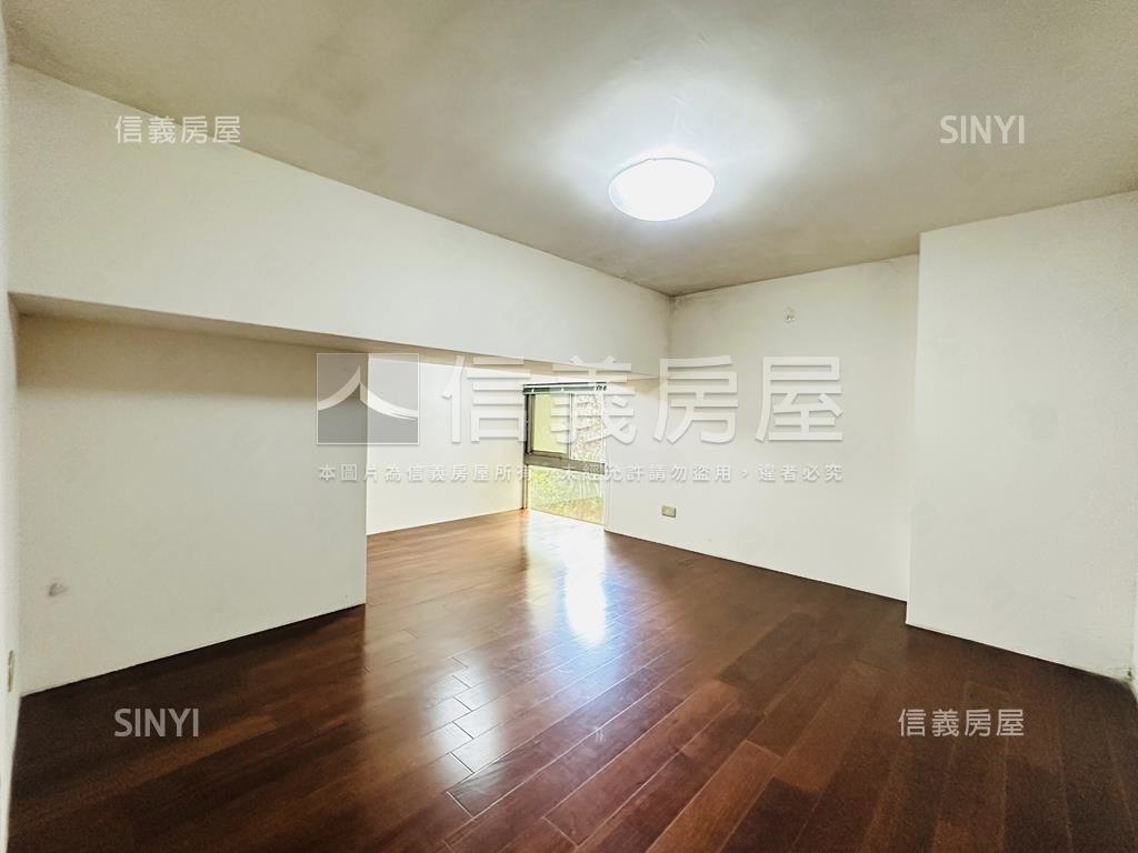 夢享國大空間吉品加車位房屋室內格局與周邊環境