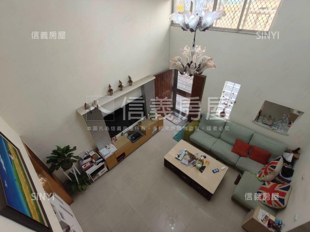 近未來體育園區挑高美墅房屋室內格局與周邊環境
