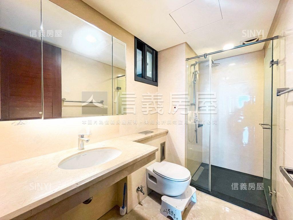 降價！惠宇邊間三房平車房屋室內格局與周邊環境