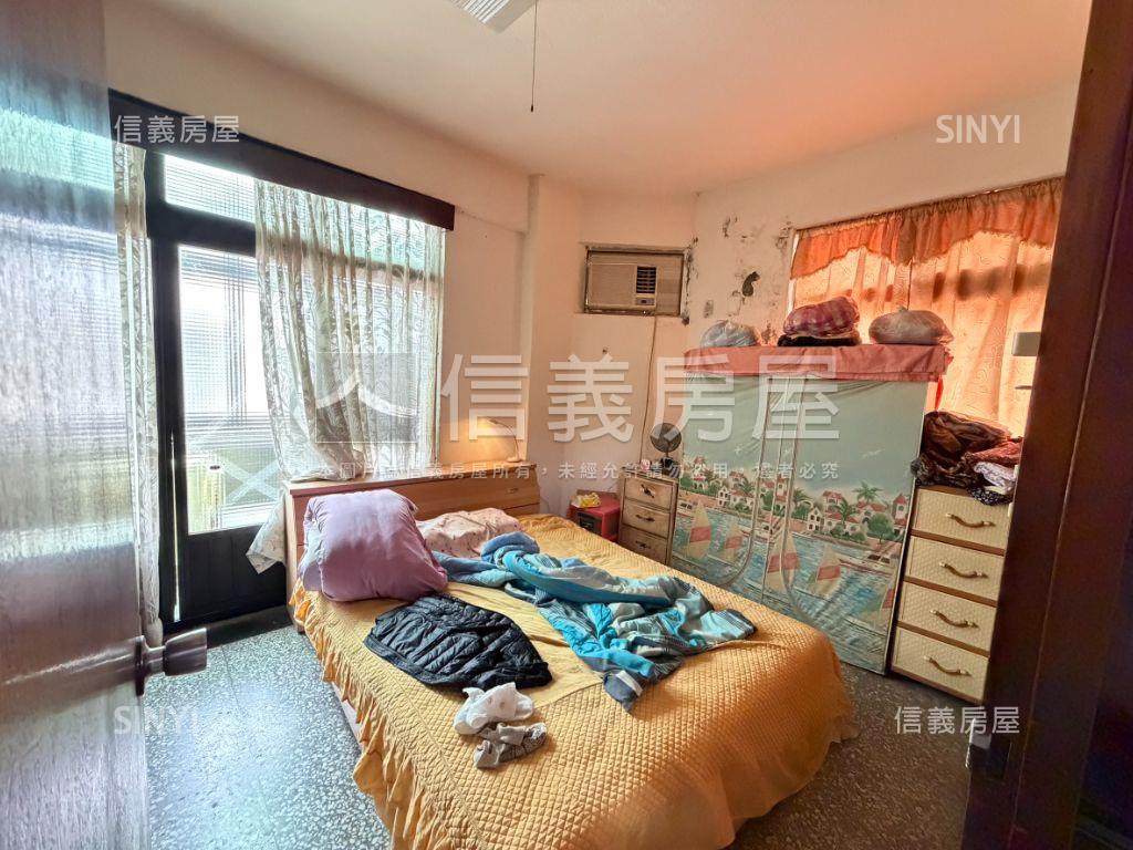 近大巨蛋採光邊間三樓房屋室內格局與周邊環境