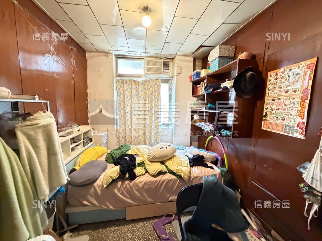 近大巨蛋採光邊間三樓房屋室內格局與周邊環境